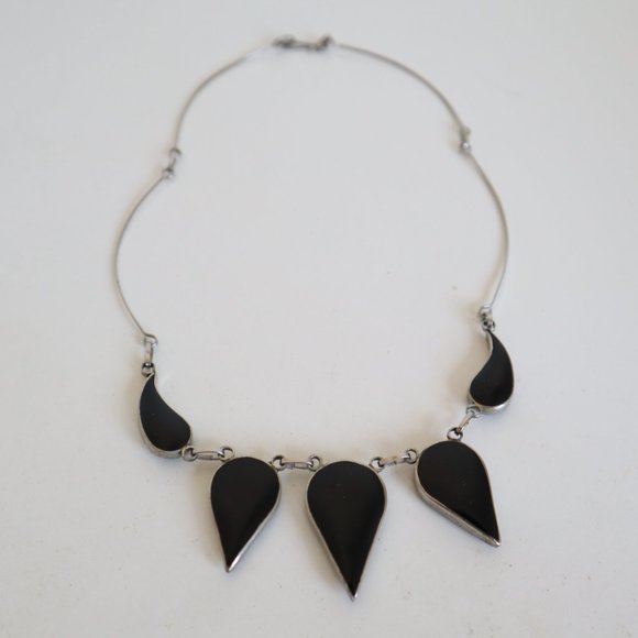 Vintage Enamel and Metal Black and White Necklace - Picture 8 of 11